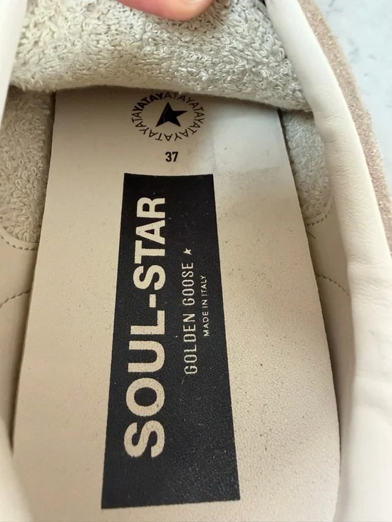 Golden Goose Pink Suede Low-Top Sneakers with Cream Sole - Picture 2 of 8